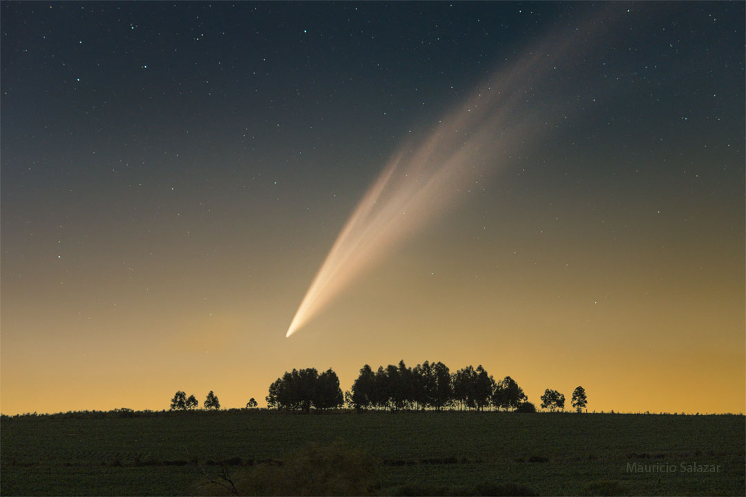 Comet G3 ATLAS over Uruguay